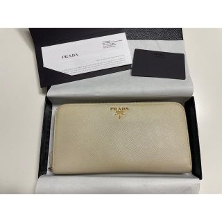 プラダ 長財布(ホワイト/白色系)の通販 300点以上 | PRADAを買うなら ...