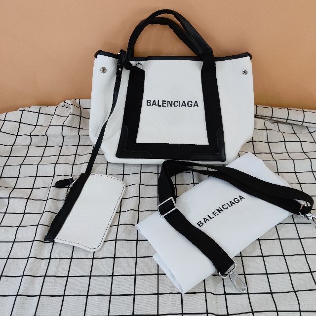 Balenciaga - BALENCIAG バレンシアガ トートバッグ キャンバストート ネイビーカバスの通販 by Fransisca's