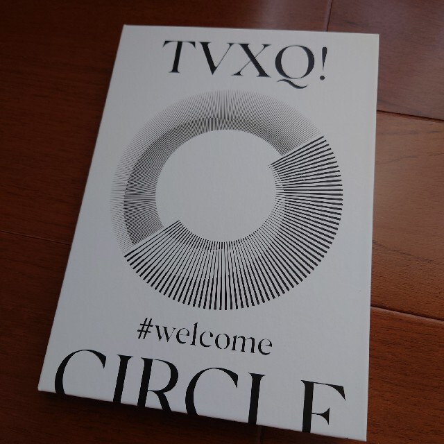 東方神起 TVXQ Circle POSTCARD BOOK エンタメ/ホビーのタレントグッズ(アイドルグッズ)の商品写真