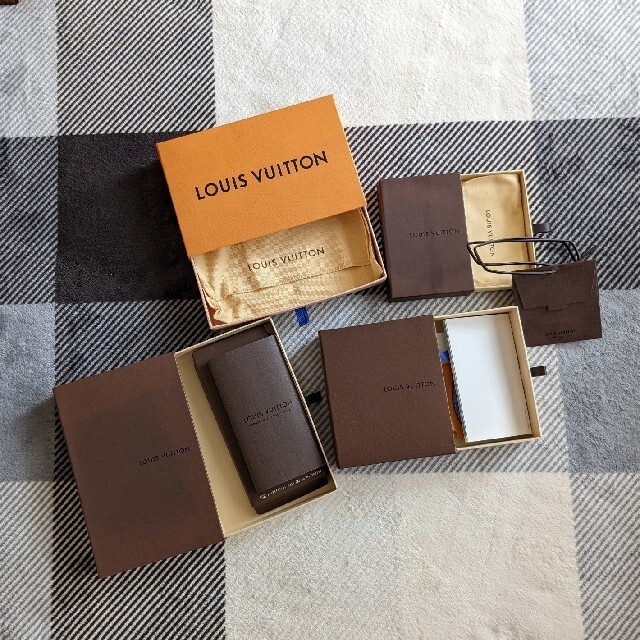 LOUIS VUITTON(ルイヴィトン)のルイヴィトン 保存用 空箱 LOUIS VUITTON 付属品 レディースのファッション小物(その他)の商品写真