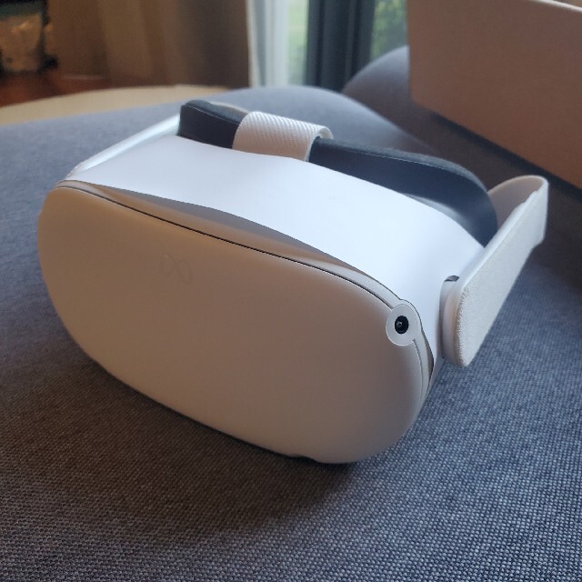 Oculus Quest 2 128GB エンタメ/ホビーのゲームソフト/ゲーム機本体(家庭用ゲーム機本体)の商品写真