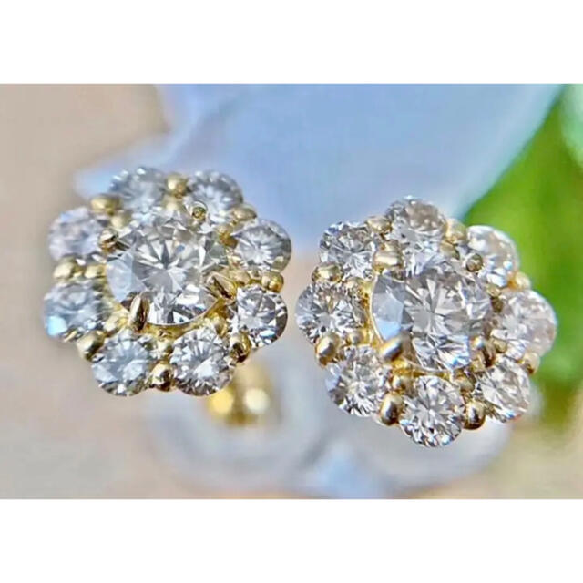 ギラギラ!0.7ct ダイヤモンド K18 WG フラワー ピアス 鑑別書付き www