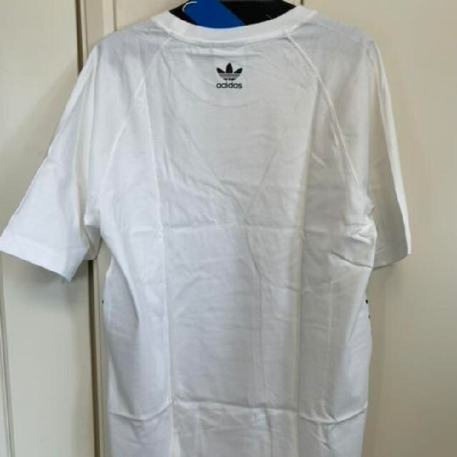 adidas(アディダス)のadidas アディダス ビッグ トレフォイル Tシャツ XL 白 おしゃれ メンズのトップス(Tシャツ/カットソー(半袖/袖なし))の商品写真