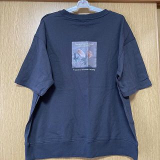 シマムラ(しまむら)の新品　terawear emu 裾リブ　バックプリント　花柄Tシャツ　てらさん(Tシャツ(半袖/袖なし))