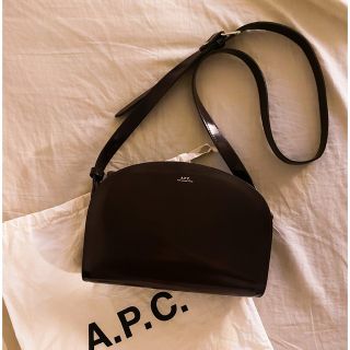 アーペーセー(A.P.C)の【タグあり】A.P.C. アーペーセー ハーフムーンバッグ(ショルダーバッグ)