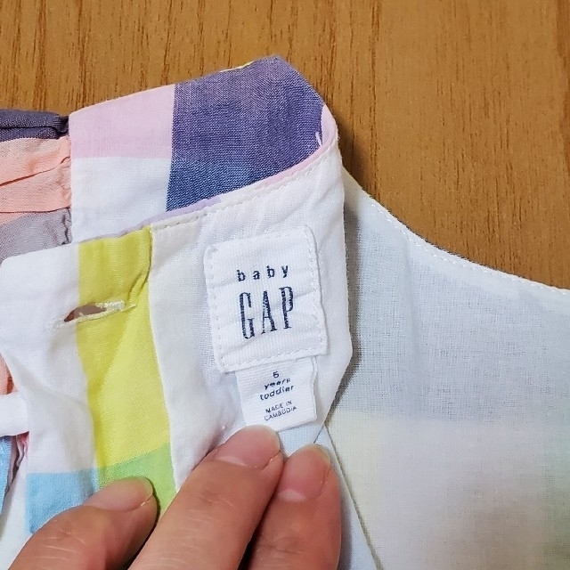 babyGAP(ベビーギャップ)の【専用】baby GAP ワンピース110cm 女子+ロンパース90cm 男子 キッズ/ベビー/マタニティのキッズ服女の子用(90cm~)(ワンピース)の商品写真