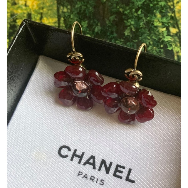 CHANEL(シャネル)のシャネル❤️ヴィンテージ グリポア  お花 ピアス レディースのアクセサリー(ピアス)の商品写真