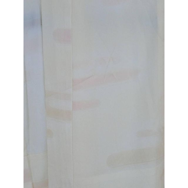 Ｓお仕立て上がり正絹長襦袢　淡いピンク地に霞地紋　半衿付き レディースの水着/浴衣(着物)の商品写真