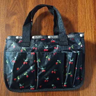 レスポートサック(LeSportsac)のいちご柄 トートバッグ巾着(トートバッグ)