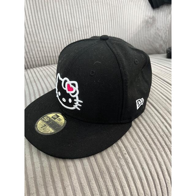 NEW ERA(ニューエラー)のニューエラ HELLOKitty レディースの帽子(キャップ)の商品写真