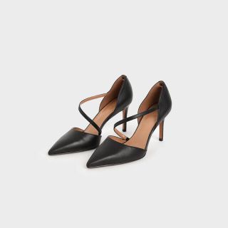 チャールズアンドキース(Charles and Keith)のアシメトリックストラップ ドルセイパンプス  チャールズアンドキース(ハイヒール/パンプス)