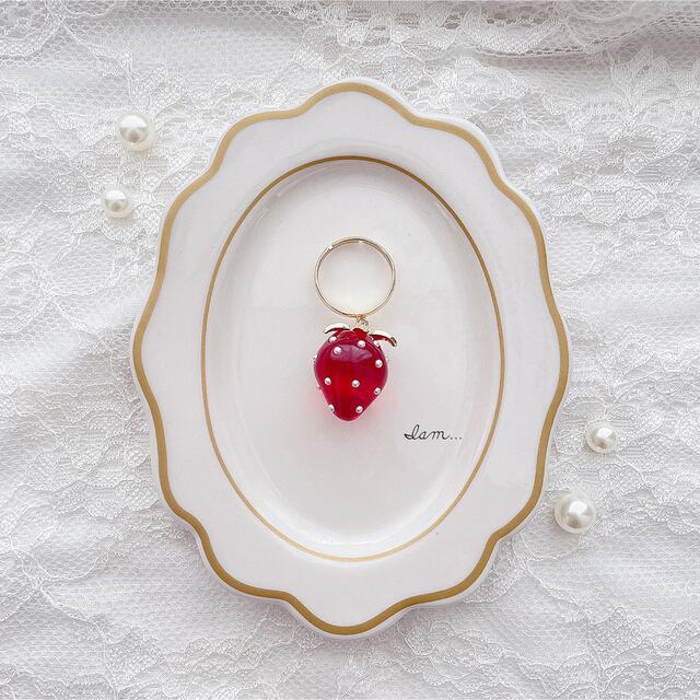 strawberry gold ring いちご 苺 イチゴ ハンドメイドのアクセサリー(リング)の商品写真