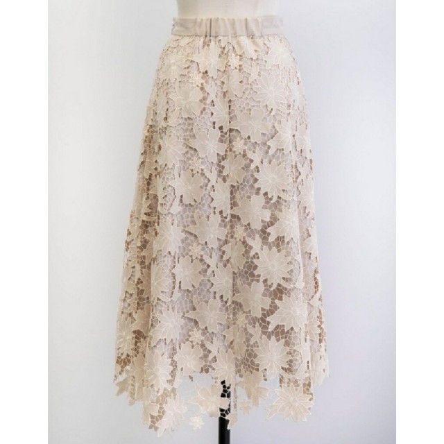 Noela(ノエラ)のNoela　スエード刺繍スカート レディースのスカート(ロングスカート)の商品写真