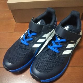 アディダス(adidas)のadidasスニーカー23.5cm(スニーカー)