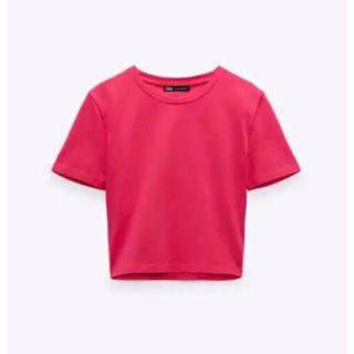 ザラ(ZARA)のZARAショッキングピンククロップド丈Tシャツ(Tシャツ(半袖/袖なし))