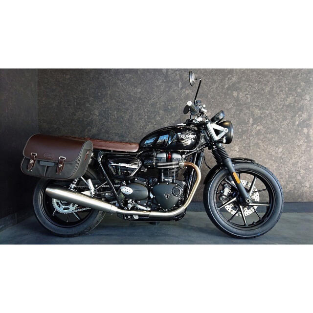 Triumph(トリンプ)のTRIUMPH  トライアンフ　パニアケース 自動車/バイクのバイク(装備/装具)の商品写真