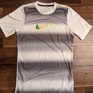 ナイキ(NIKE)のNIKEサッカーシャツS(ウェア)