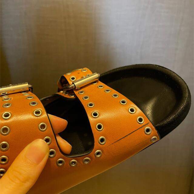 Isabel Marant(イザベルマラン)のISABEL MARANT バックルサンダル レディースの靴/シューズ(サンダル)の商品写真