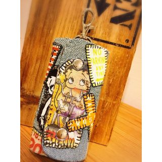 バイカーベティちゃん 6連キーケース 回転フック付き(キーケース/名刺入れ)