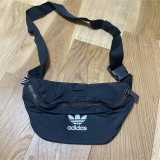 アディダス(adidas)のadidas ウエストポーチ ショルダーバッグ(ショルダーバッグ)