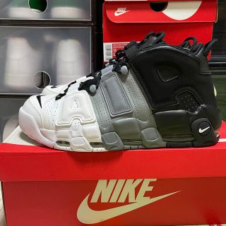 ナイキ(NIKE)のNIKE AIR MORE UPTEMPO "TRI-COLOR"(スニーカー)