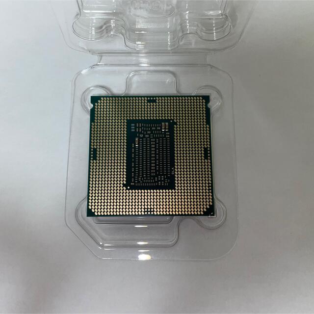 CPU intel core i7 9700k スマホ/家電/カメラのPC/タブレット(PCパーツ)の商品写真