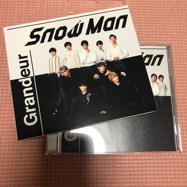 Snow Man(スノーマン)のGrandeur（初回盤A) エンタメ/ホビーのタレントグッズ(アイドルグッズ)の商品写真