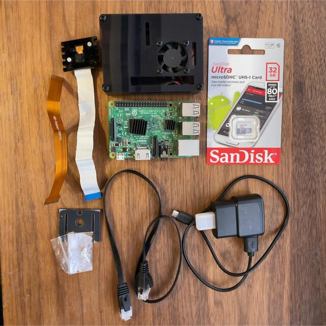 Raspberry Pi 3Bのセット（カメラ、32GB microSD）