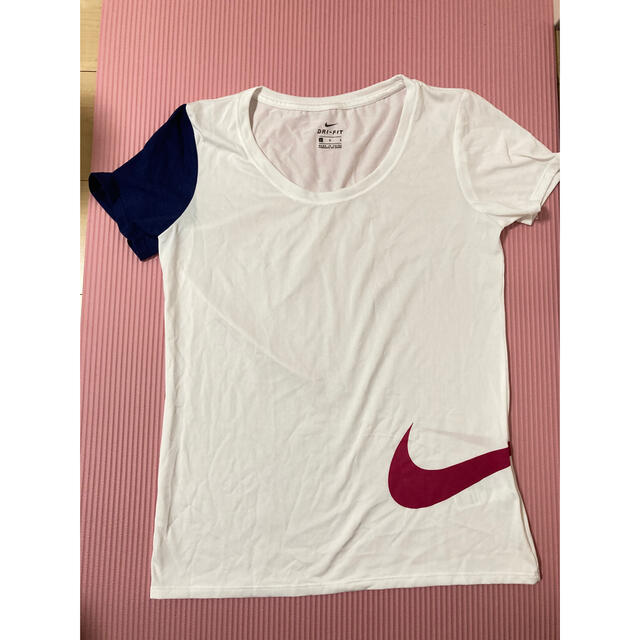 NIKE(ナイキ)のNIKE ドライフィットTシャツ L  レディースのトップス(Tシャツ(半袖/袖なし))の商品写真