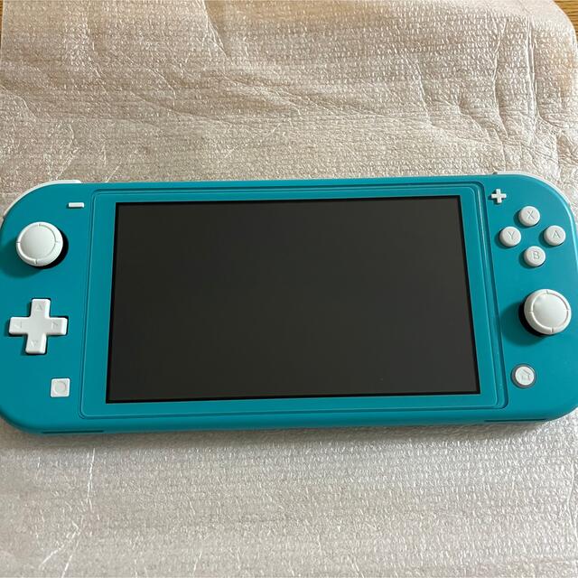 Nintendo Switch(ニンテンドースイッチ)のNintendo Switch Lite ターコイズ  エンタメ/ホビーのゲームソフト/ゲーム機本体(家庭用ゲーム機本体)の商品写真