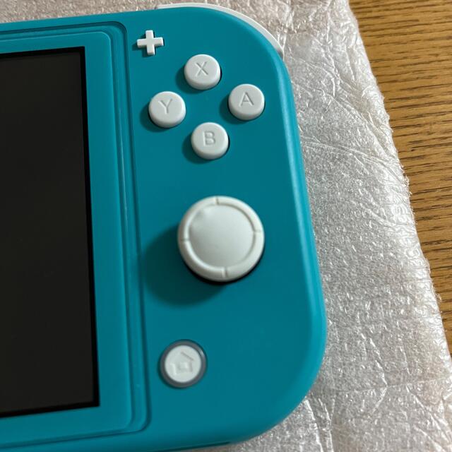 Nintendo Switch(ニンテンドースイッチ)のNintendo Switch Lite ターコイズ  エンタメ/ホビーのゲームソフト/ゲーム機本体(家庭用ゲーム機本体)の商品写真