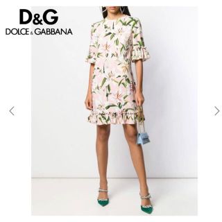 ドルチェアンドガッバーナ(DOLCE&GABBANA)の最終値下げ　dolce&gabbana ♡ピンクリリーワンピース(ミニワンピース)