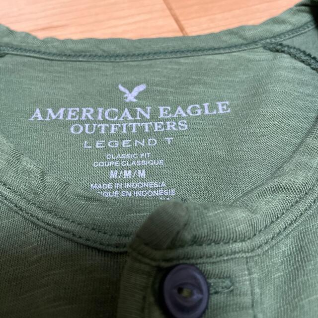 American Eagle(アメリカンイーグル)のアメリカンイーグル　カットソー　カーキ メンズのトップス(Tシャツ/カットソー(半袖/袖なし))の商品写真