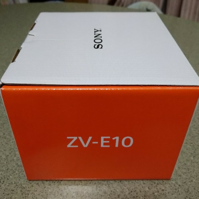 激安店舗 SONY - 夏休み特別値下げ☆SONY VLOGCAM ZV-E10 ミラーレス