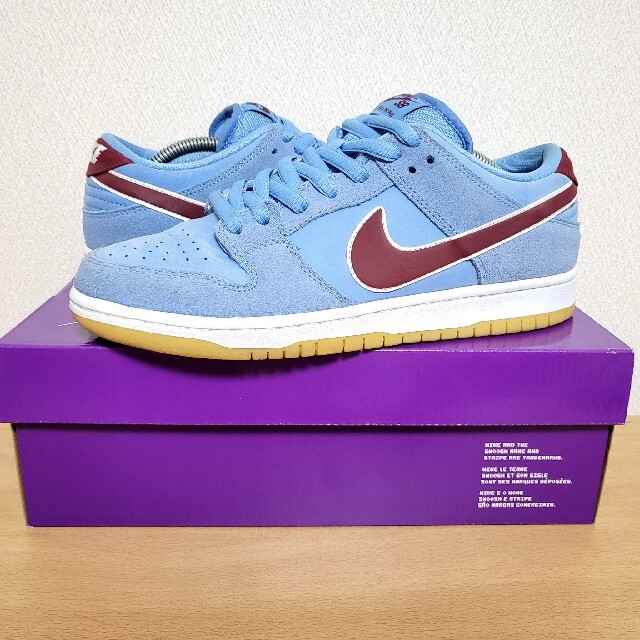 NIKE(ナイキ)のナイキ SB ダンク ロー フィリーズ Nike SB Dunk スニーカー メンズの靴/シューズ(スニーカー)の商品写真