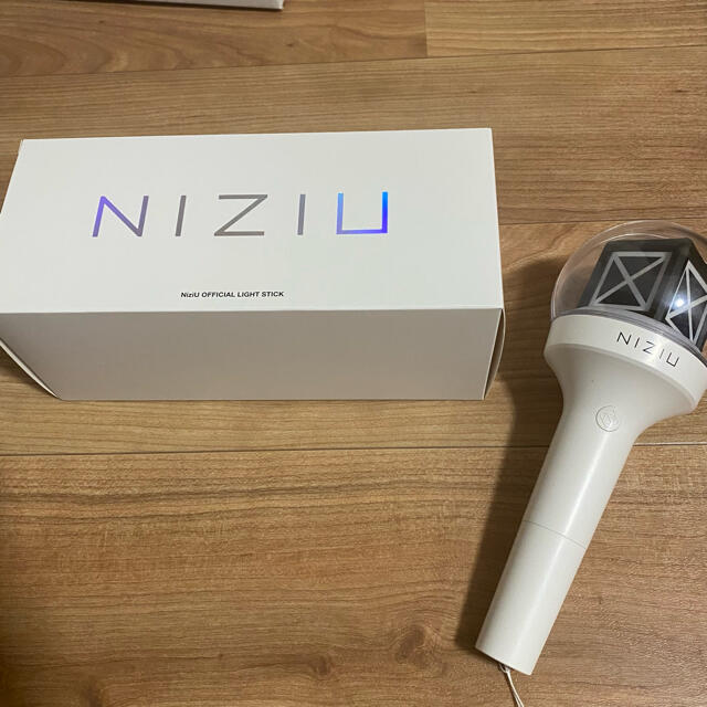 NiziU ペンライト　ニジュー