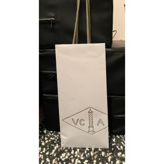【人気沸騰】ヘアアクセサリーヴァンクリーフアンドアーペル ショッパーの通販 100点以上 | Van