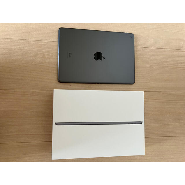 iPad7 32G美品　付属品全有PC/タブレット