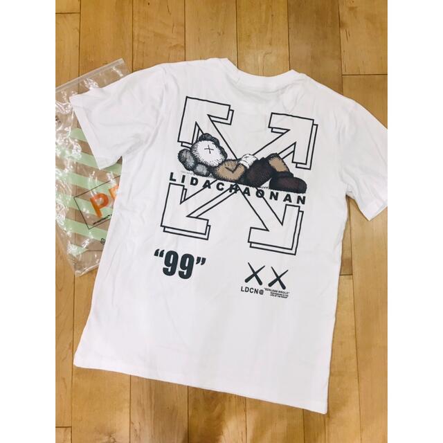 OFF-WHITE(オフホワイト)のOff-White x KAWS Tシャツ　コラボ　新品未使用　 メンズのトップス(Tシャツ/カットソー(半袖/袖なし))の商品写真