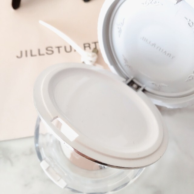 JILLSTUART(ジルスチュアート)のJILLSTUART コンパクト ファンデーション ケース 限定 コスメ/美容のメイク道具/ケアグッズ(ボトル・ケース・携帯小物)の商品写真