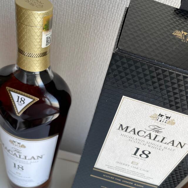 マッカラン18年　箱付き　2021 食品/飲料/酒の酒(ウイスキー)の商品写真