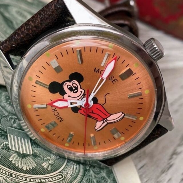 【紳士なミッキー】 HMT / ディズニー / メンズ腕時計 / オレンジ メンズの時計(腕時計(アナログ))の商品写真
