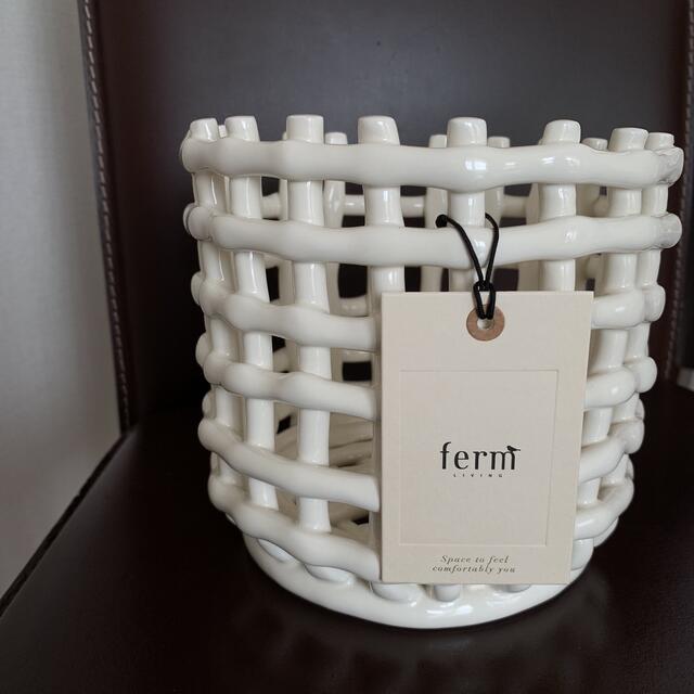 ferm LIVING ファームリビング セラミックバスケット S オフホワイト