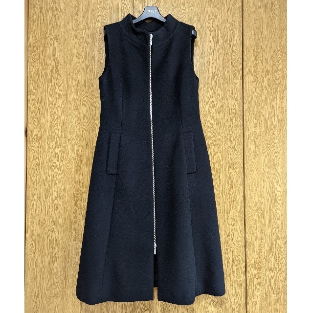 ✿ご専用✿ 【新品】フォクシー Cape Gilet レンガ フリーサイズ