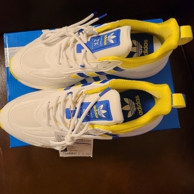 adidas - 送料込🌟稀少🌟adidas ZX 2K BOOST 2.0🌟ユベントスの adidas - 送料込🌟稀少🌟adidas ZX 2K BOOST 2.0🌟ユベントスの