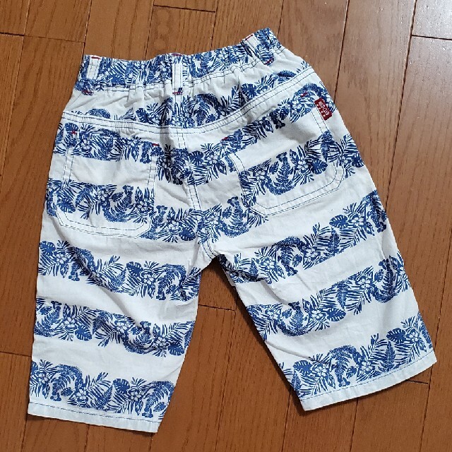 男の子半ズボン　130サイズ キッズ/ベビー/マタニティのキッズ服男の子用(90cm~)(パンツ/スパッツ)の商品写真