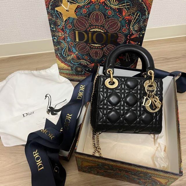 国内外の人気 Dior - lady dior   ミニ　ラムスキンブラック ハンドバッグ