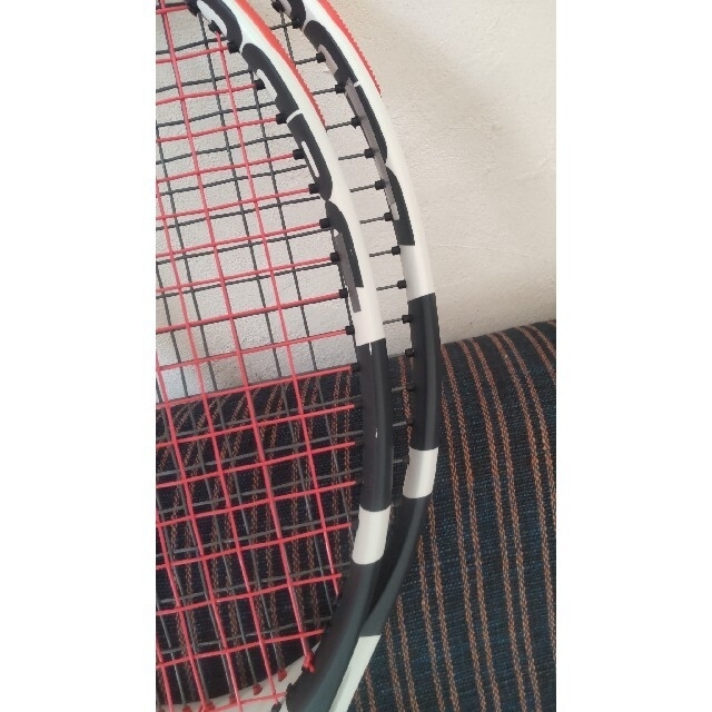 Babolat(バボラ)のピュアストライク100グリップ2　2本組 スポーツ/アウトドアのテニス(ラケット)の商品写真