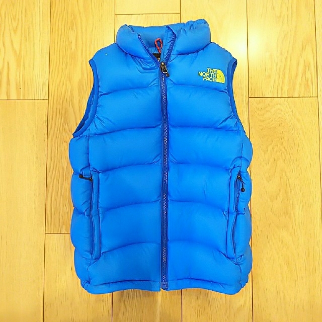 THE NORTH FACE(ザノースフェイス)の【 ゆゆさん専用 】ノースフェイス ダウンベスト140 キッズ/ベビー/マタニティのキッズ服男の子用(90cm~)(ジャケット/上着)の商品写真