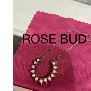 ローズバッド(ROSE BUD)のローズバッド　アンティーク調　馬蹄型パール&スタッズネックレス(ネックレス)